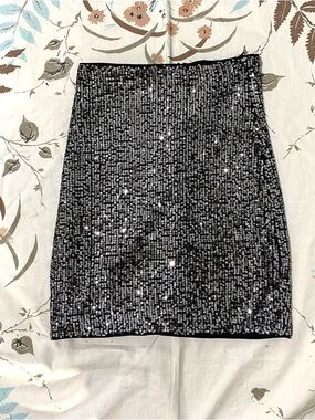NWT Small urban heritage silver & black sequin pencil skirt 🪩